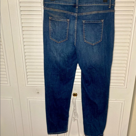 Plus size ripped denim jeans - Picture 8 of 9